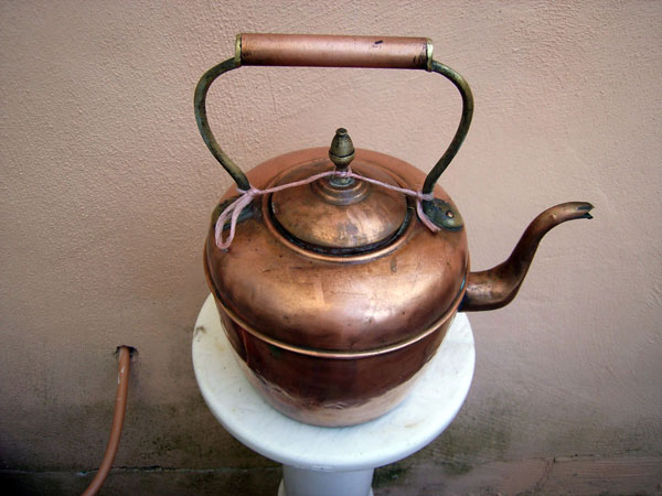 Copper coffee pot. Foto 3
