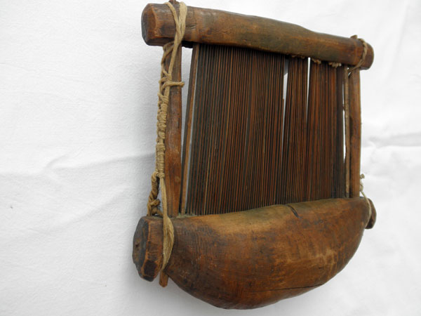 Antique craft loom from Mali. Foto 1