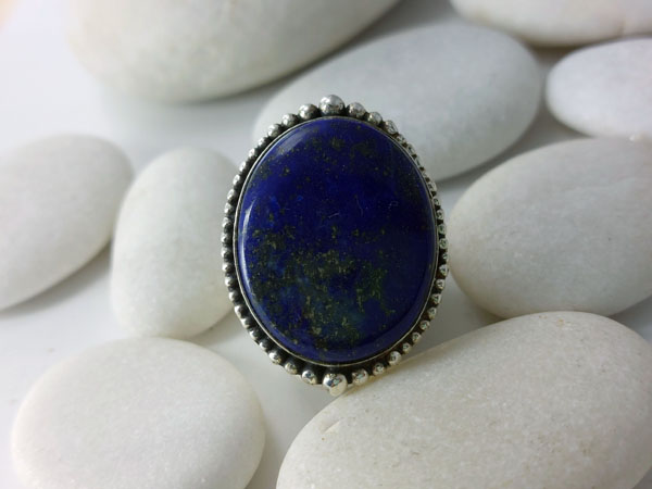 Ethnic lapis lazuli ring.. Ref. AQG