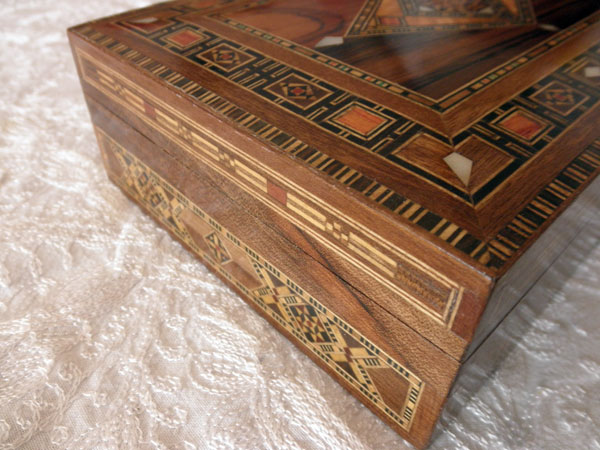 Damascene wooden inlay box. Foto 2