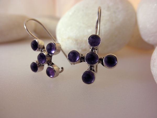 Ethnic Sterling silver and Amethyst earrings.. Foto 2