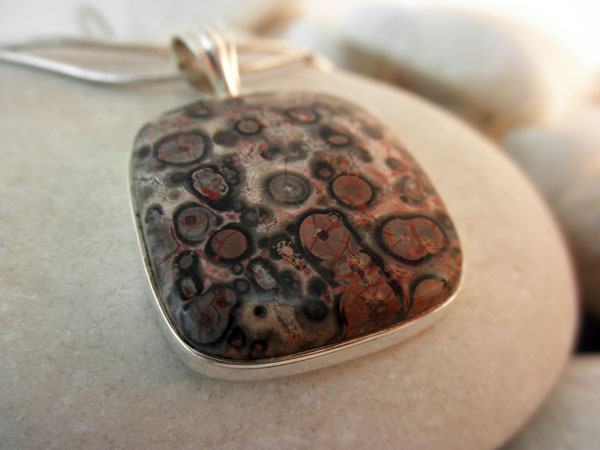Colgante artesanal de plata y agata leopardo de Mexico.. Foto 2