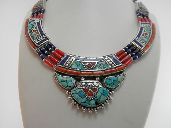 Ethnic Tibetan necklace.. Foto 1