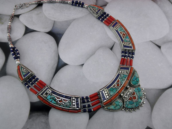 Ethnic Tibetan necklace.. Foto 3