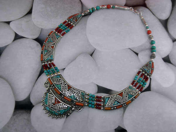 NECKLACE, Ethnic handmade Tibetan necklace.. Foto 2