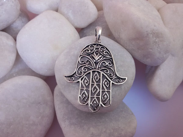 Hand of Fatima Sterling silver pendant.. Foto 1