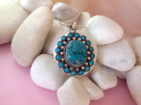 Turquoise and Sterling silver pendant.. Foto 1