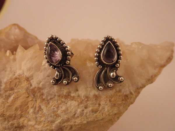 Pendientes artesanales de plata y Amatista.. Foto 2