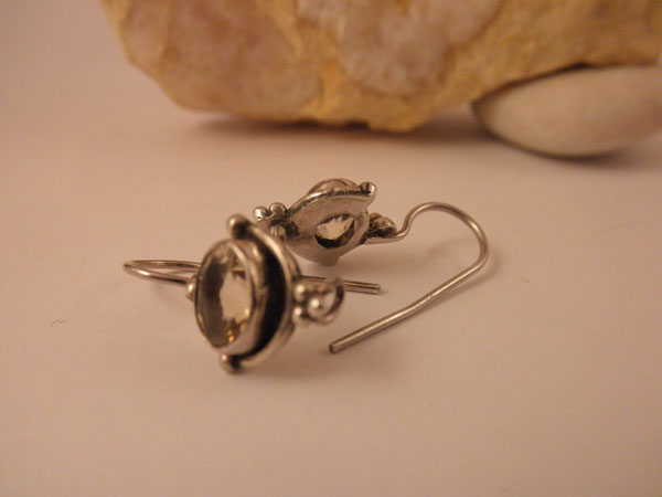 Pendientes artesanales de plata y Cuarzo cetrino.. Foto 3