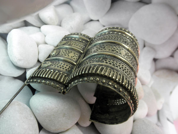 Antigua pulsera etnica "Uigur".. Foto 2