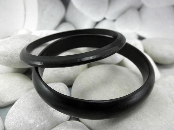 Ebony wood bracelet.. Foto 1