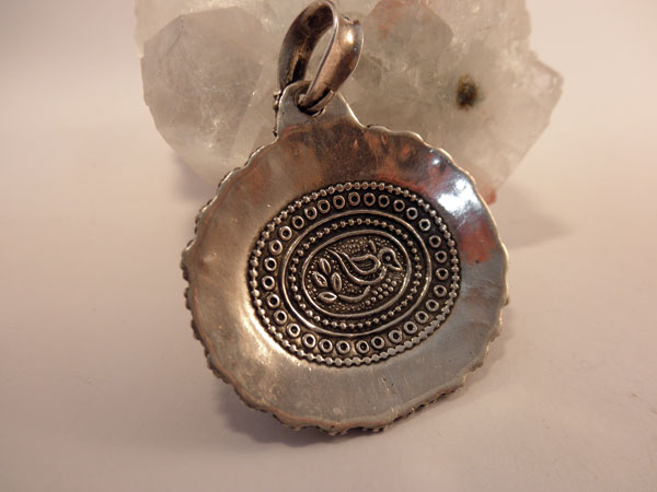 Colgante de plata y ojo de tigre de Tibet.. Foto 2