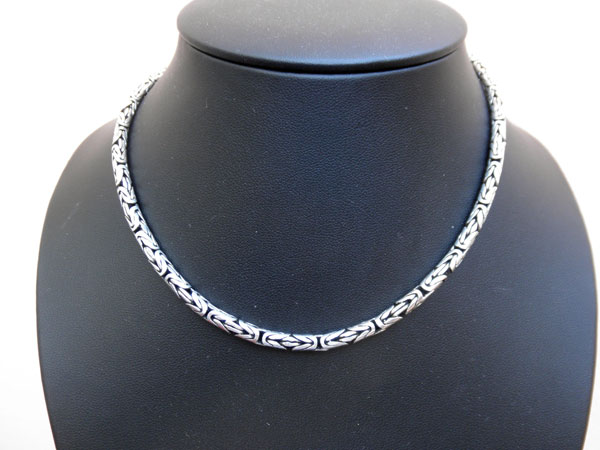Handmade Sterling silver necklace from Bali.. Foto 1