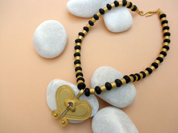 Collar etnico pre-colombino.. Foto 1