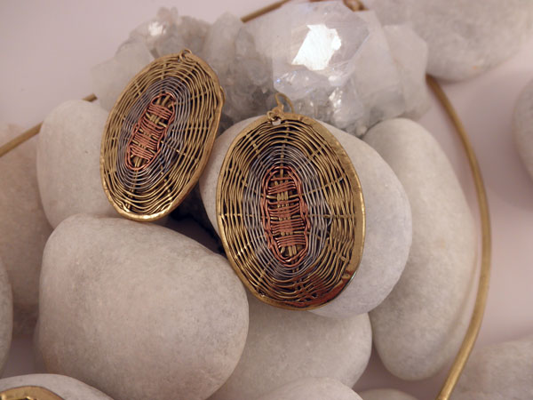 Conjunto collar y pendientes etnicos artesanales.. Foto 2