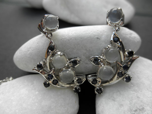 Vintage silver set with Adularias and Sapphires.. Foto 3