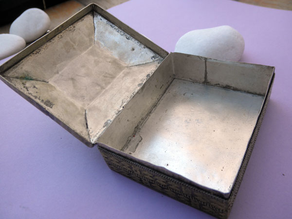 Antique silver, bronze and Agate box from Afghanistan.. Foto 3