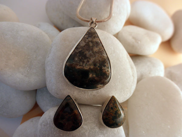 Pendant and earrings Sterling silver and Agates handmade jewelry.. Foto 1