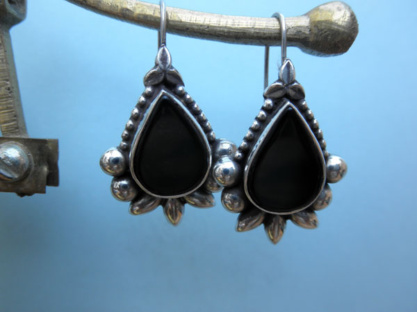 Pendientes de plata y Onix. Foto 1