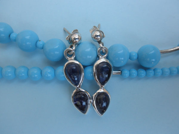 Silver and Iolite earrings. Foto 1