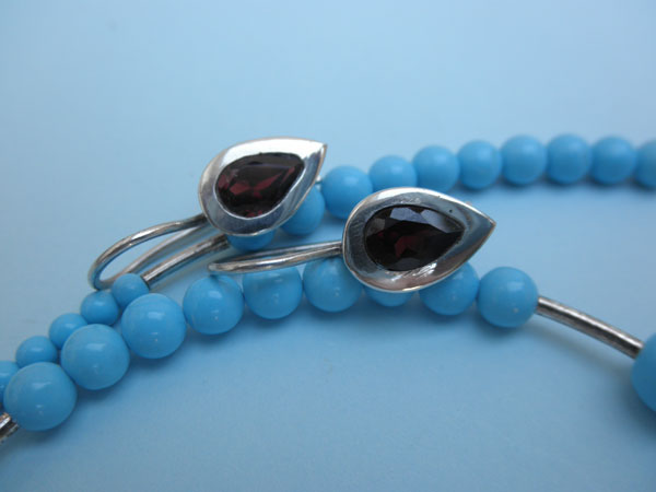 Pendientes de plata y Granates. Foto 1