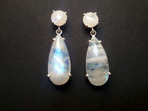 Sri Lanka Moonstone gemstones and Sterling silver earings.. Foto 1