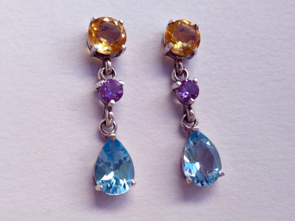 Silver earrings with topaz and amethyst.. Foto 1