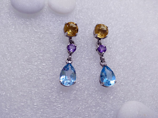 Silver earrings with topaz and amethyst.. Foto 2