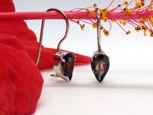 Sterling silver and smoky quartz earrings.. Foto 3