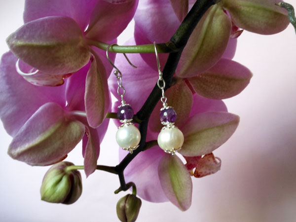 Silver, amethyst and pearl earrings.. Foto 2