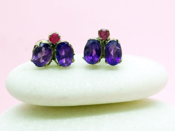 Ethnic Sterling silver, amethyst and ruby earrings.. Foto 1