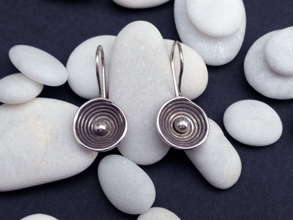 Pendientes etnicos de plata "karen".. Ref. MJD