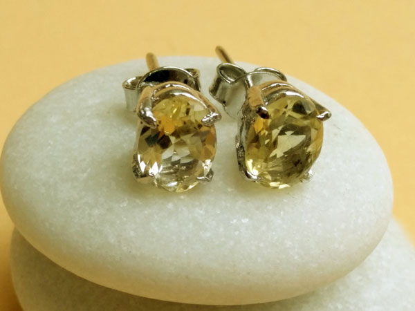 Sterling silver earrings and citrine quartz gems.. Foto 1