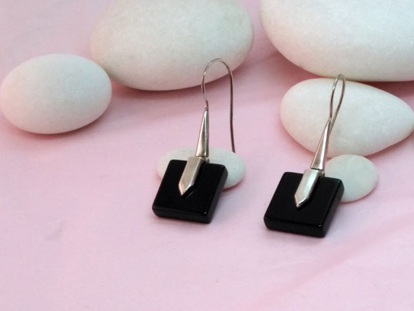 Ethnic Sterling silver and Onyx, black agate earrings.. Foto 1