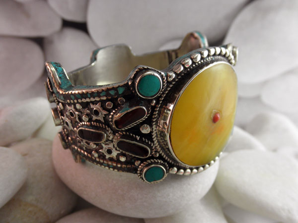 Pulsera de plata tibetana con flores | Ana Belkis Joyas