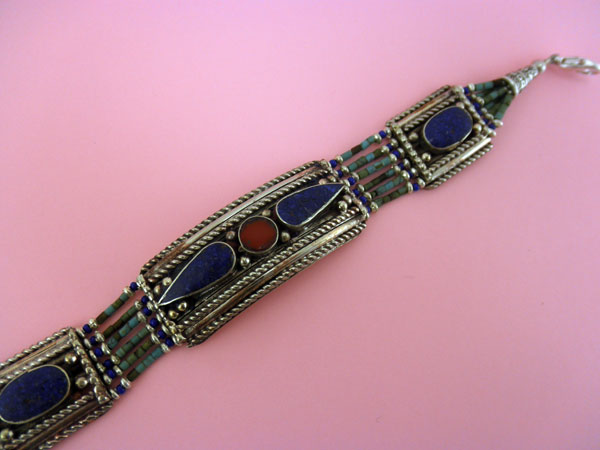 Ethnic Tibetan bracelet.. Foto 2