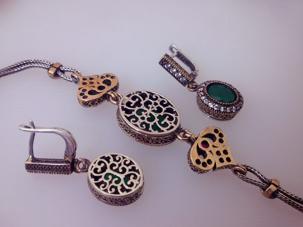 Bracelet and ethnic earrings set from Turkey.. Foto 2