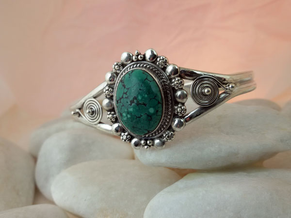 Turquoises and Sterling silver tibetan bracelet.. Foto 2
