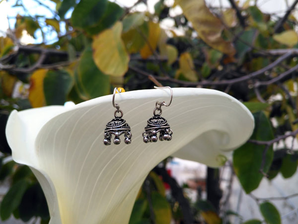 Sterling silver ethnic earrings.. Foto 3