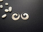 Handmade silversmith earrings made in Sterling silver.. Ref. NFH