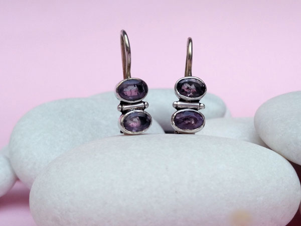 Amethyst and Sterling silver ethnic earrings.. Foto 2