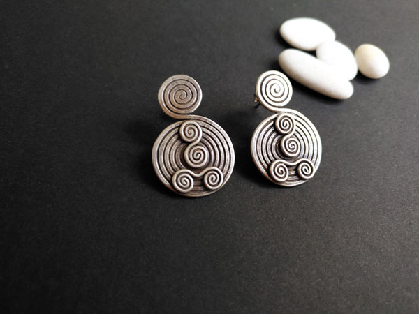 Ethnic "Karen" Sterling silver earrings.. Foto 1