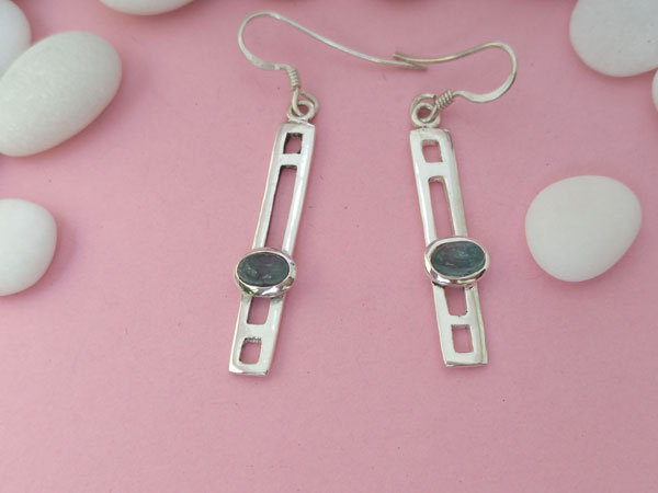 Sterling silver and Prehenite earrings. Foto 2