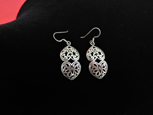 Ethnic Sterling silver earrings.. Foto 1