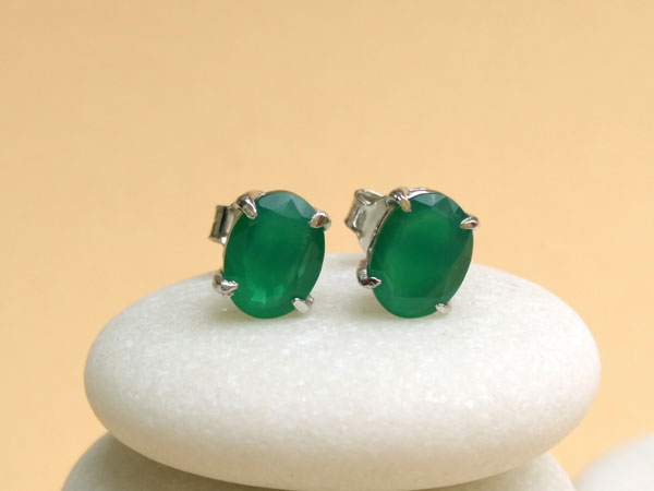 Silver and green jade earrings.. Ref. NHM