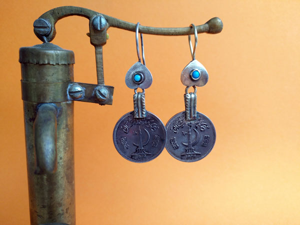 Ethnic handmade earrings.. Foto 2