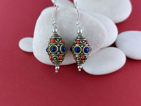 Pendientes etnicos tibetanos.. Ref. NLR