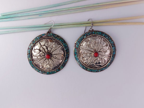 Tibetan handmade ethnic earrings.. Foto 1