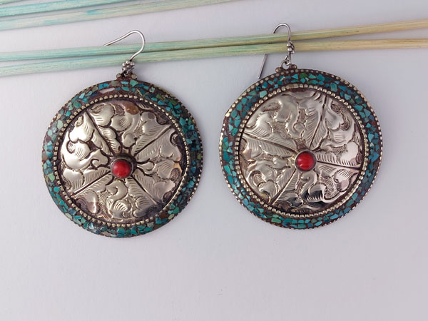 Tibetan handmade ethnic earrings.. Foto 2