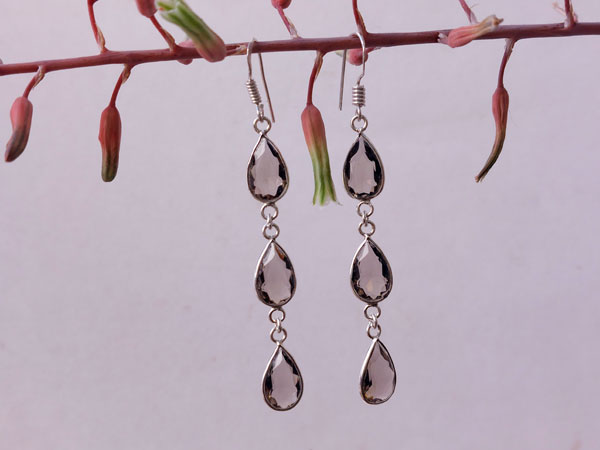 Ethnic silver and smoky quartz earrings.. Foto 1